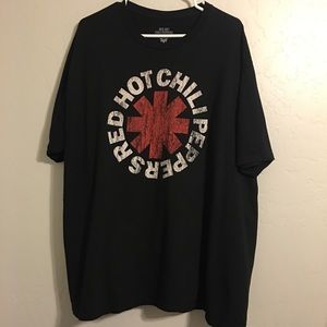 LIKE NEW Men’s Red Hot Chili Peppers XXL Tshirt!